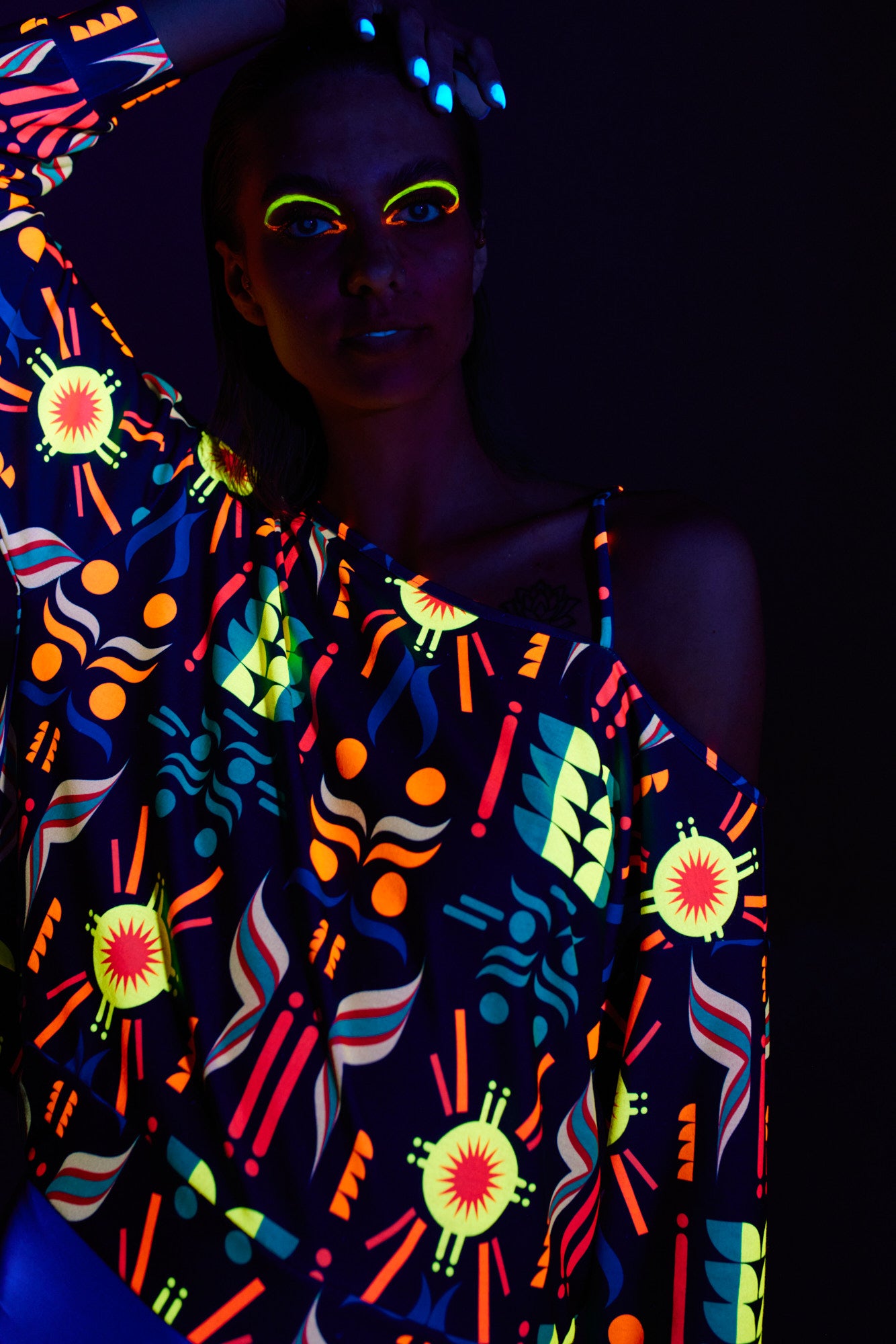 Blusa Fluo Asimétrica